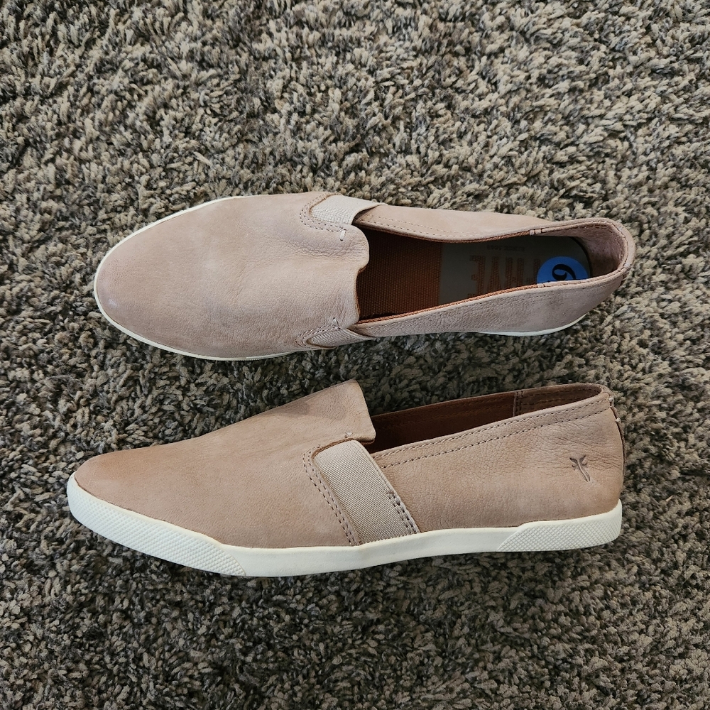 Frye Lisa Slip Ons - Picture 3 of 7